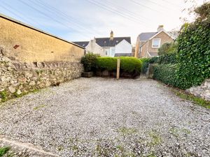 Photo 25- click for photo gallery